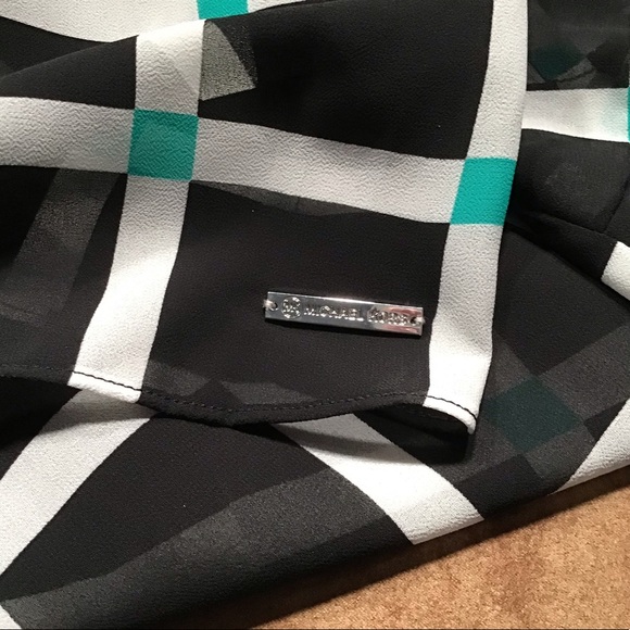 🟡MICHAEL KORS NWOT AUTHENTIC BLACK/WHITE / GREEN SHEER SLEEVELESS BLOUSE - Picture 8 of 11